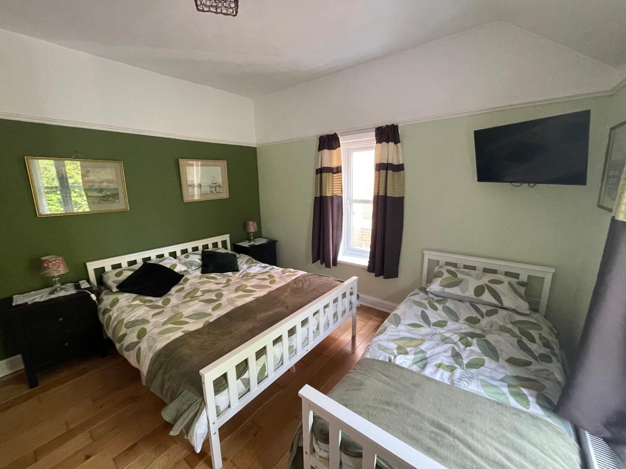 Twyford Homestay B&B Llandrindod Wells Bagian luar foto